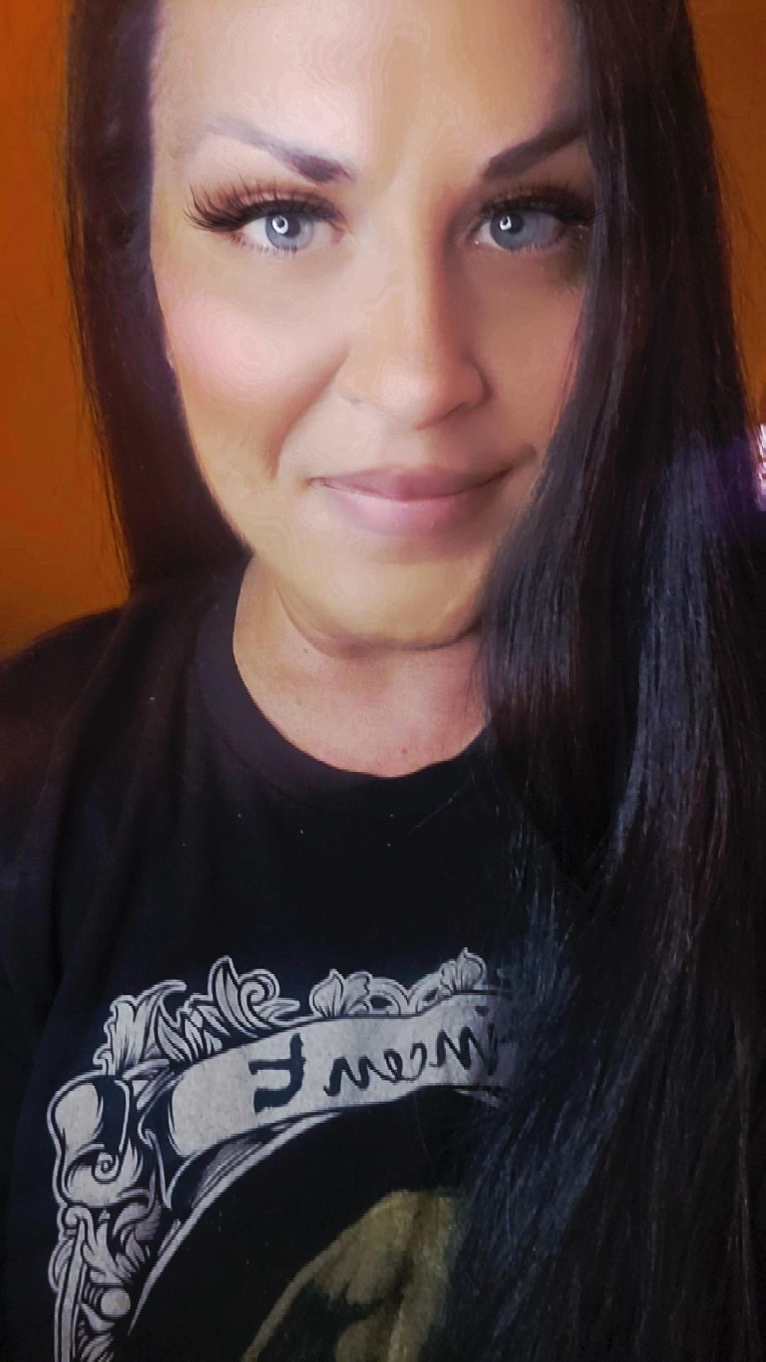 Angie Blue profile picture